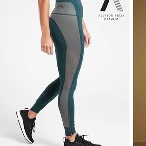 NWT Athleta Legend Mesh 7/8 lagoon Tale Allyson Felix Leggings/Tight.